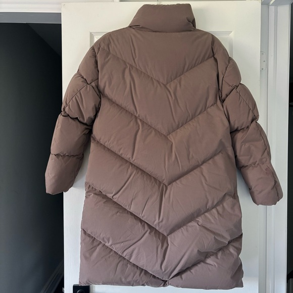 Aritzia coat - Picture 6 of 7